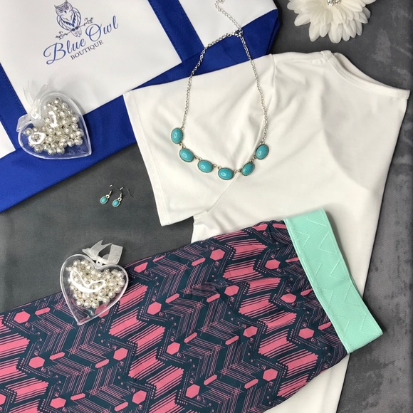 Meet your Posher, Erika - Picture 3 of 7